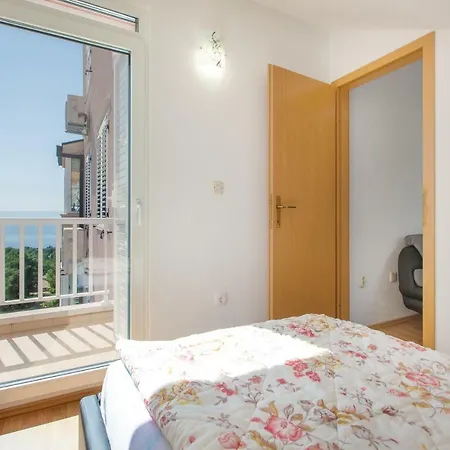 Apartment Kiwi Anna Makarska