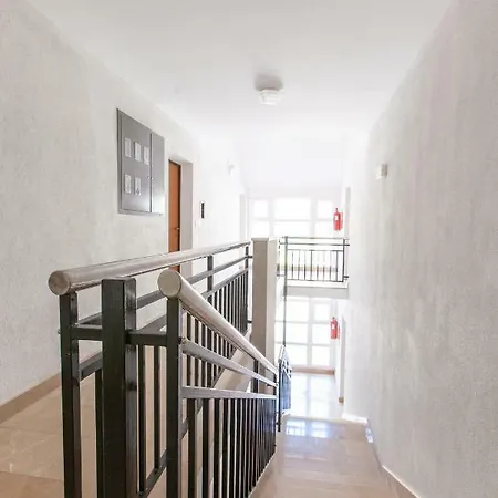 Kiwi Anna Apartment Makarska