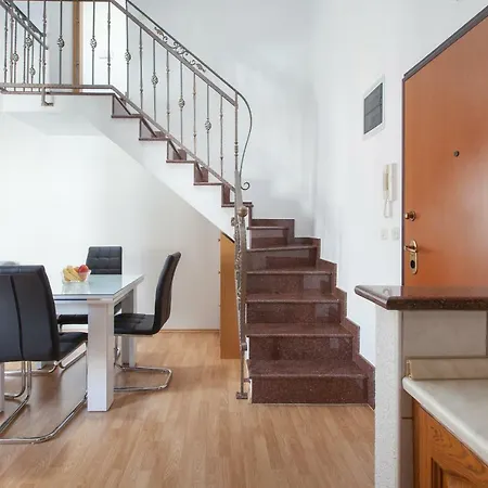 Kiwi Anna Apartment Makarska